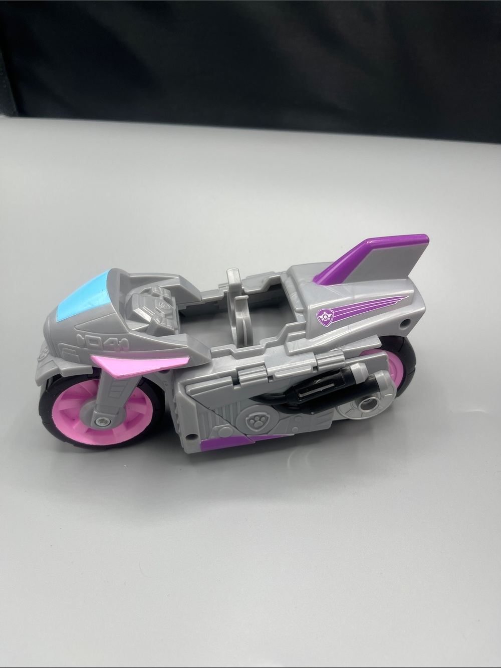 PAW Patrol Moto Pups Skye Deluxe Pull Back Motorcycle Vehicle Wheelie